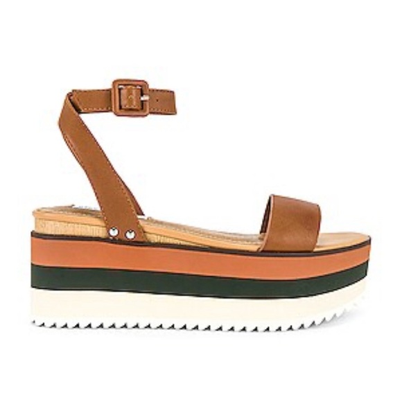 Steve Madden Shoes - New Steve Madden platform “Marco sandal”